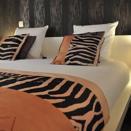 Hotel M